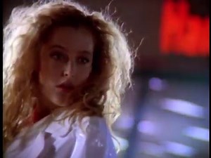 Gillian Anderson - The Hardee’s commercial - 1990