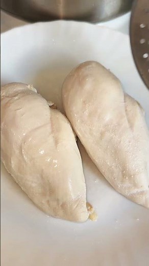 Why my husband always ruins chicken breast 🐓 DRY! #recipe #goodcooking