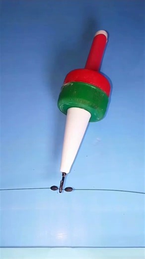 A completely new technique, a method of making fishing floats. #fishingtips #hack #diy #tricks