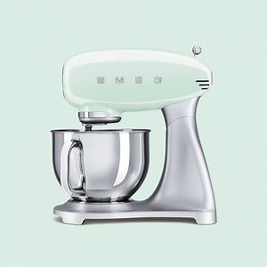 Smeg | Köksmaskin – ikonisk retrostil och kraftfull motor