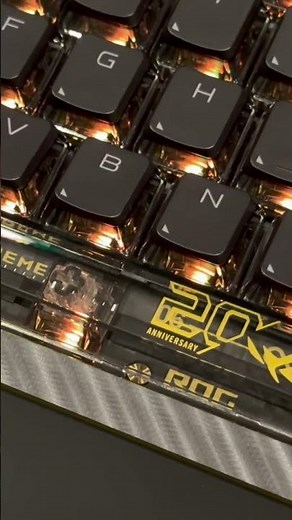 ROG Edition 20 Azoth Extreme typing