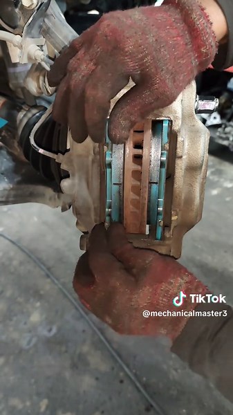 front brake pads replacement guide #auto #mechanic #shorts #ideas