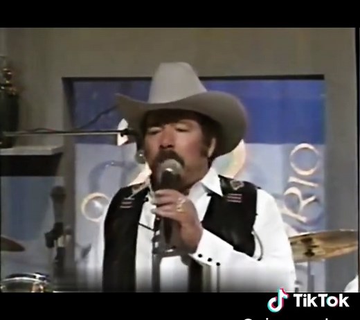 Lalo Mora y Rómulo Lozano en Mira Que Bonito