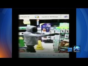 Armed man robs Portsmouth convenience store