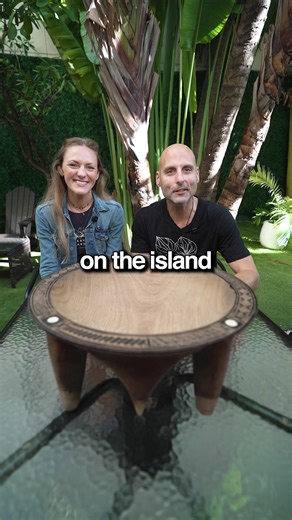 3,000 years ago on the island of Vanuatu, tribes gathered around a tenoa filled with kava. Using coconut shells, they formed a perfect circle — no head of the table, no hierarchy. Every seat equal. They drank to: ✨ Bond ✨ Resolve conflict ✨ Celebrate life For thousands of years, Pacific Islanders have honored this tradition. And now, here in South Beach, we do too. Each month at our Astrology Nights, we host a kava ceremony rooted in intention, connection, and community. The intention may change
