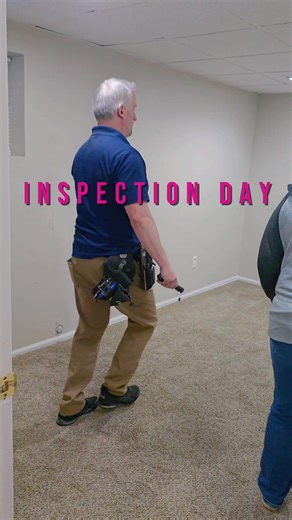 Home inspection day is a big step as a buyer and it can feel a little overwhelming, but a little prep helps 🏡✨ 1️⃣ Plan to attend the inspection if you can, or at least arrive for a recap at the end. Bring a notepad so you can see things in real time and ask smart questions. 2️⃣ Focus on the big stuff like roof structure electrical plumbing and HVAC not the small cosmetic flaws 🔦 3️⃣ Use the report as a tool not a deal breaker it helps you understand the home and decide what to negotiate or ac