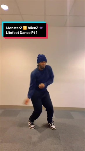 MonsterZ 🆚 AlienZ 👾 Litefeet 💪🏾 Dance Pt 1 Let’s get LIT 🔥🔥 • • #ForYou #FYP #realkingswoosh #Litefeet #Energy