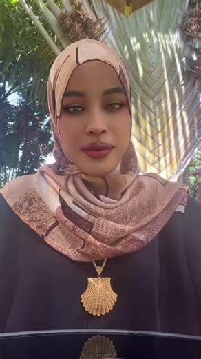 Exploring the Arts Ahawa Collection