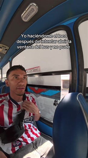 Momentos graciosos en el bus: cuando la ventana no abre