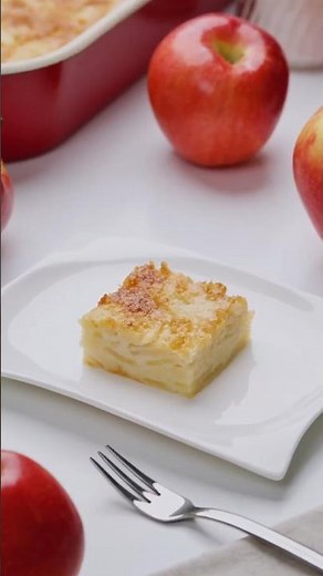 Quick Yogurt Apple Cake 🍎