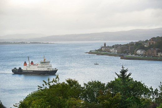 Ferries Scotland: Which routes are served by CalMac? Which islands do ferries go to and how long does it take?