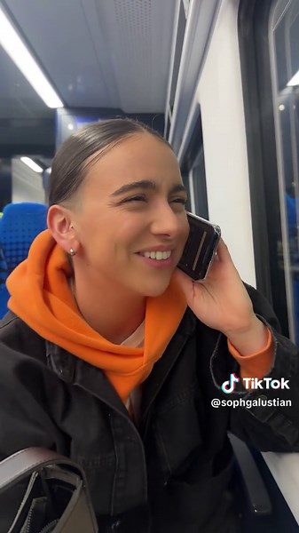 Lesbian Comedy Impressions on the Train