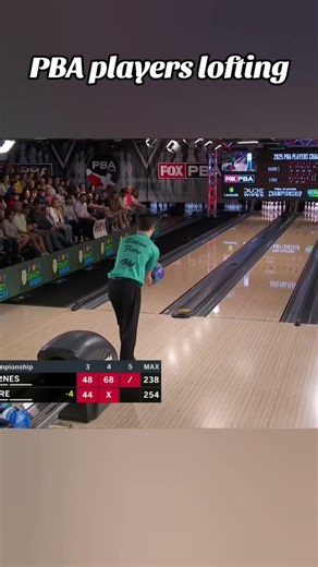 PBA players lofting #sports #bowling #bowlingtiktok #bowlingtok #bowlingball #pba #pbatour