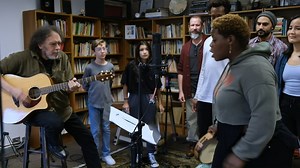 Volume up 🔊 for a sneak peek at the music of A CHRISTMAS CAROL! This ultra-talented cast rocked our Lusk Library with three full songs from the play, a world premiere adaptation of Dickens' classic, yuletide ghost story. Experience it in person Nov. 20–Jan. 2 in Malvern, PA ==> https://bit.ly/ChristmasCarolPL Timestamps: 0:00 "Glory" 2:25 Hello! from Ian Merrill Peakes 3:06 "Bells of Paradise" 5:39 "God Rest Ye Mother" | People's Light