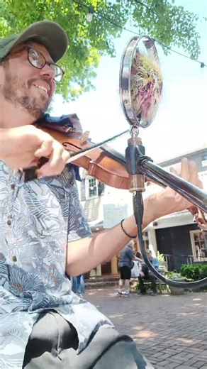 Lonesome Fiddle Blues #fiddletunes #fiddle #bluegrass #onemanband #busking #busker #vassarclements