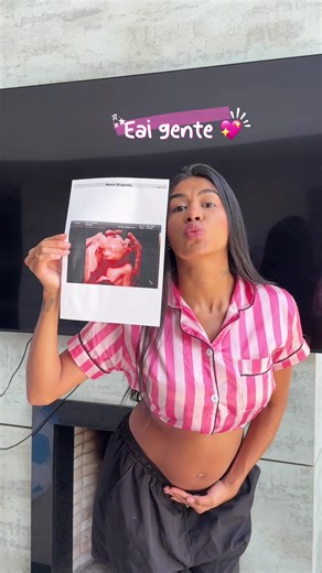 Vestidos estilosos para grávidas na Siren Gaze