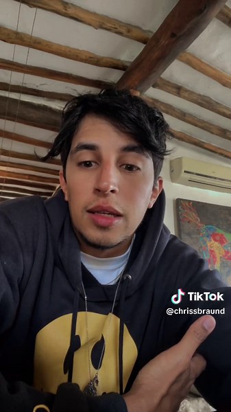 Está bien estar mal Hola, Soy Chriss Braund y me gusta escribir sobre las cosas que siento.