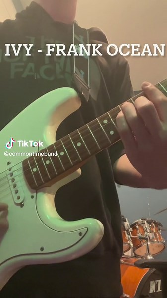 How to Play Ivy by Frank Ocean on Guitar