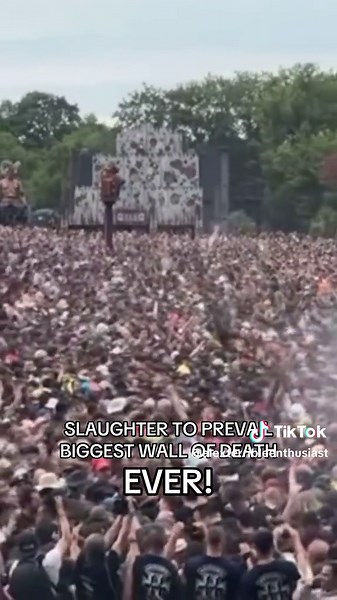 Absolute Insanity at Jack Simmons Ever! Slaughter To Prevail Wall of Death