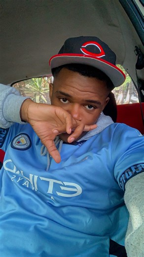 Bruno Champion on Instagram: "DOWNLOAD PUFF OFF IF YOU’RE EAGER TO QUIT VAPING ONCE AND FOR ALL 欄 @puffoff_app"