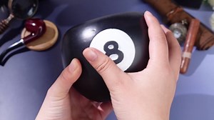 8 Ball Vase, 5.5 inch Billiards Themed Desktop Accessory, Unique Resin Pen Holder/Plant Pot, Retro Resin Vase for Billiards Fans Gifts