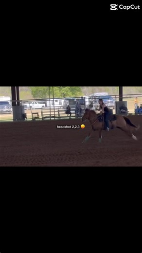 I can’t stop with the rodeo fails lol😭