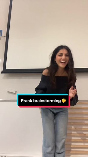Cours de Création de Contenu : Session de Prank avec des Élèves Créatifs