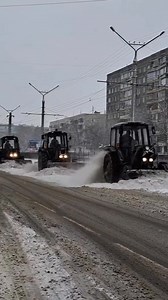 A Fleet of BELARUS Snow Plow Tractors clearing snow from the road.. 😮😮 | Russian Extreme Offroad Trucks