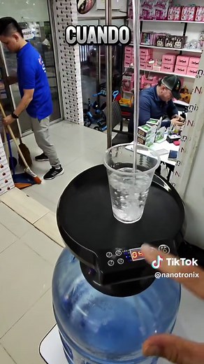 Dispensador de Agua Botellón: Modelo Recargable Innovador