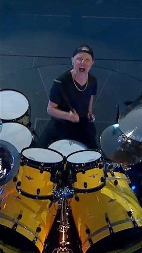You know the words... and so did Glasgow. #metallica #entersandman #m72glasgow