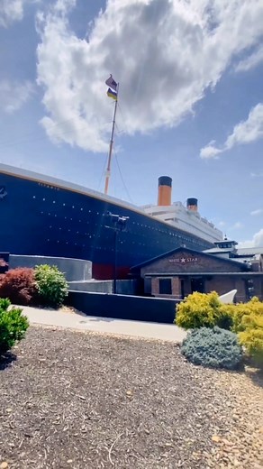 Exploring the Titanic: A Pakistani Urdu Vlog in Tennessee