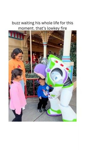 buzz waiting his whole life for this moment. that’s lowkey fire(Via:muborak_abdullayeva_08/tt) #fyp
