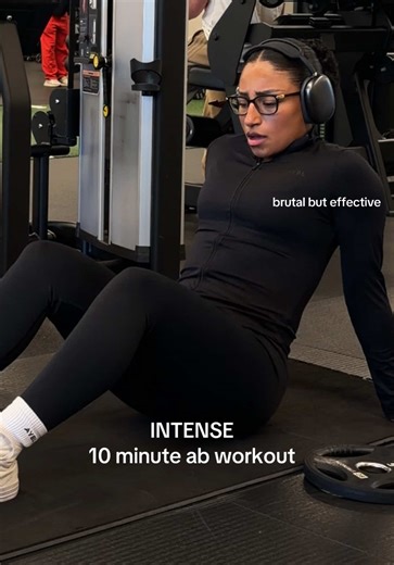 absolute killer ab workout, QUICK way to achieve a toned core || workout details: 25 over unders 25 toe touches 25 bycicles 25 oblique ankle touches 30 second plank 30 second twists 25 russian twists 3 SETS TOTAL @AYBL dc GISSELLE