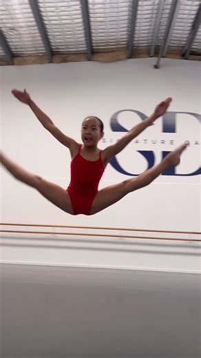 DANCE PRESCRIPTION on Instagram: "This one, kindly demonstrated by Polkadot is the ultimate drill for levelling up your side leaps quickly!⌛️Sometimes all a Sideleap glow up takes is getting those heals forward. Tell us how you go 😍❤️ #danceprescription"