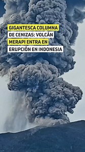 Una columna de ceniza de dos kilómetros 🤯 El Monte Merapi, uno de los volcanes más activos del país en Indonesia, entró en erupción durante las últimas horas. 🚨 La gravedad de la erupción fue calificada como uno de nivel 2, uno de los más altos, provocando la activación de los sistemas de evacuación ante una zona de explosión de tres kilómetros. | Meganoticias