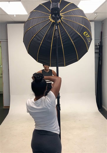 Posing is important. Whether you have a couple of poses or mind, or you need some guidance… take time and think about how you’d like your photo session to go. I always recommend to my clients that if they have any inspiration photos to send it my way. This goes for ANY kind of shoot: Headshots, Branding, Engagement Photos, Graduation Photos, EVEN weddings. Even if you don’t have any inspiration, or posing may not be your strong suit, it’s my job to ensure that you’re comfortable and that we’re a