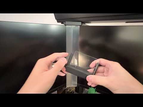 Show how Asus ROG Bezel-Free Kit works on 32 inch monitor「使ROG無邊框套件適用於32吋螢幕」