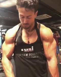 Those muscles 💪😍 Tiger Shroff prepping up for something big! | Businessofcinema.com