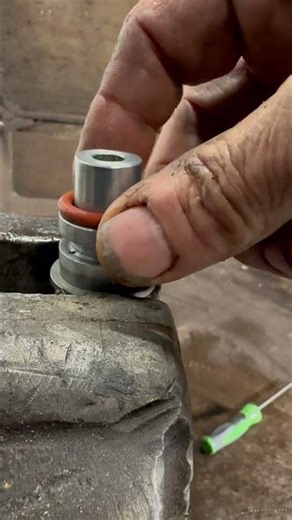 Triumph Spitfire restoration PART 32 - gearbox & overdrive #classiccars #automobile #triumph