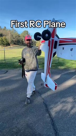 The FMS Arrows Bigfoot is built for adventure 🏔️🛩️ Whether you’re cruising low over grass or climbing for altitude, this plane handles it all with power and stability. Black Friday and holiday deals are | Airgeeksrc MPT