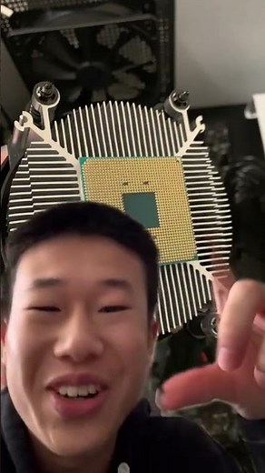 How to Remove a CPU Stuck to the Heatsink?! | PC Build Mistakes