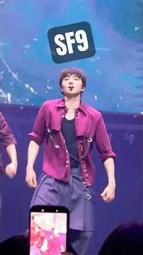 SF9 - WARURU (live in LA)