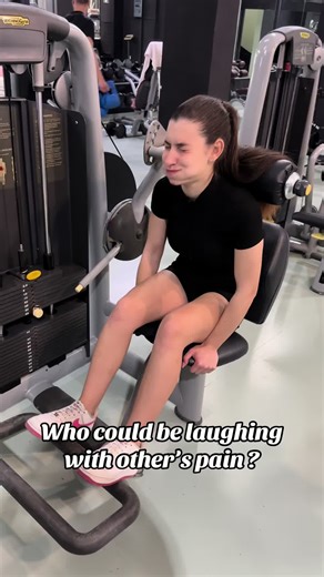 Coache’s are different 😅#coach #fyp #boxing #gym #funnyvideos