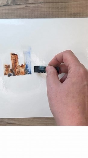 I ❤️ painting skylines with my 💳First don’t forget to follow @karenriceart for daily watercolor tips and watercolour tutorials 👩🏻‍🎨 I’ve been teaching art for over 30 years and I love when I’m able to help new and improvers get back into Watercolours. If you’re interested in learning to paint with watercolours, why not check out my Youtube channel (🎥 Karen Rice Art) where I show you in-depth long form tutorials with all my tips and tricks to create your own masterpiece and give you the conf