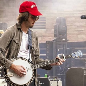 Deering Eagle II Acoustic/Electric 5-String Banjo