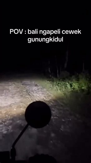 YOGYAKARTA on Instagram: "Gambaranmu malam minggu apel neng Gunungkidul…. Video Milik : @ raffyym_ #yogyakarta #jogjaku #jogjaistimewa"