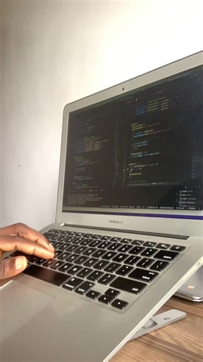 Fixing a Bug in Production E.T.A : 5minutes #bugs #bugslife #softwareengineer #coding #softwaredevelopment #programmer #softwareengineer #softearedeveloper #tech
