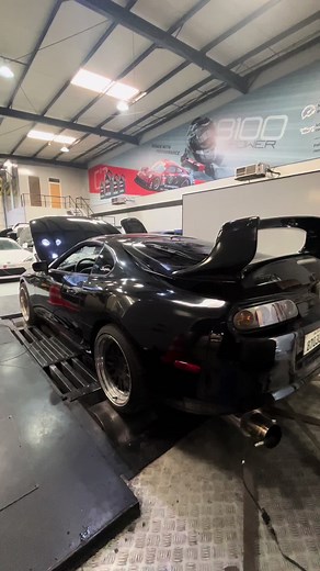 Sam Performance على TikTok