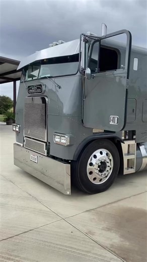 35K views · 1.6K reactions | John Harder #freigthliner #cabover #CABOVERLIFE | Texas Big Rigs | Facebook