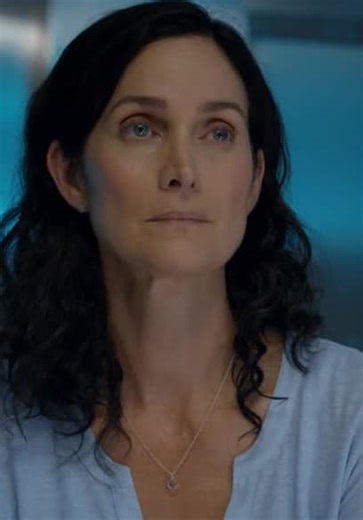 Humans S02:E07 - Episode 7